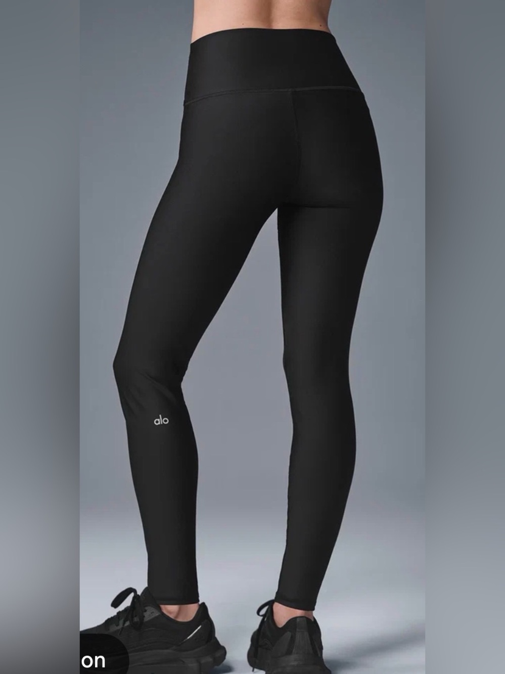 NWOT Alo Yoga Airlift Leggings